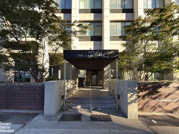 300 East 59th Street image 10 of 12