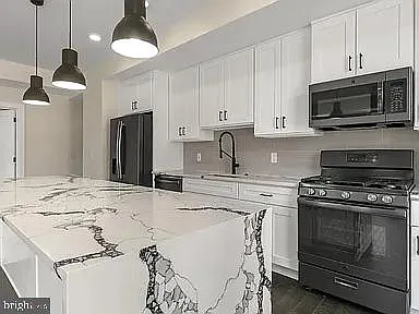 1868 Frankford Ave #305 — Photo 3