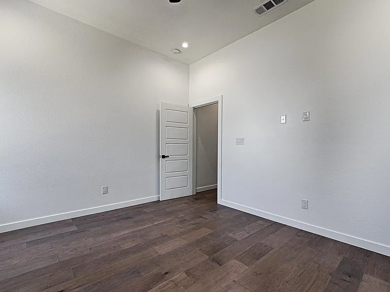 2815 Harston St #2815 — Photo 23