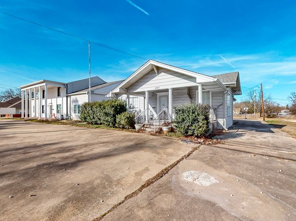 409 W Main St, Whitesboro, TX