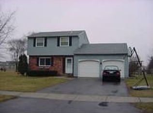 212 Twinbrook Dr, Perrysburg, OH 43551