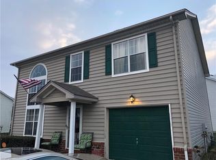 2226 Holly Berry Ln, Chesapeake, VA 23325