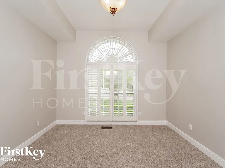 1596 Mountain Lodge Trl — Photo 11