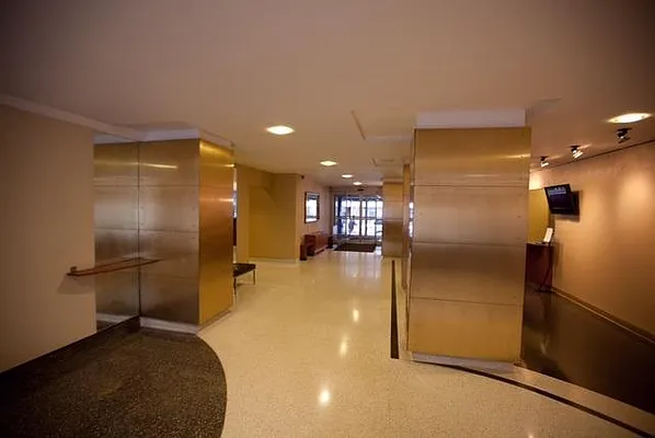 Sold by Real Direct | media 7