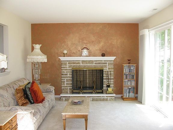3rd image of 1416 Laurel Oaks Dr