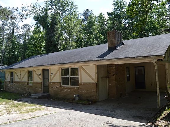 2nd image of 927 Live Oak Ct