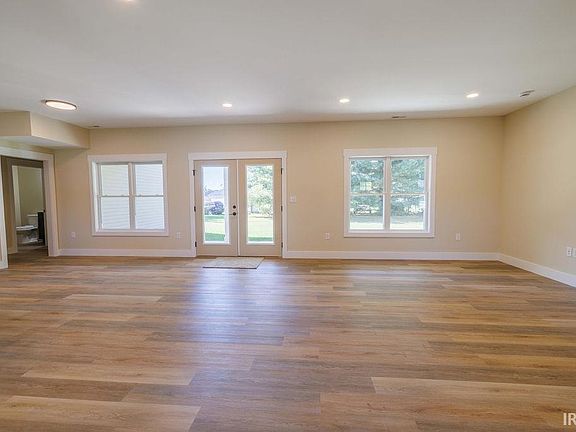 2nd image of 534 Dogwood East Ct