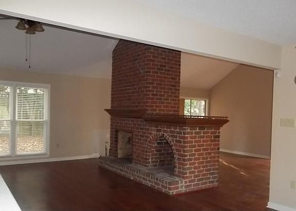 5th image of 6919 N Hedgewall Cir