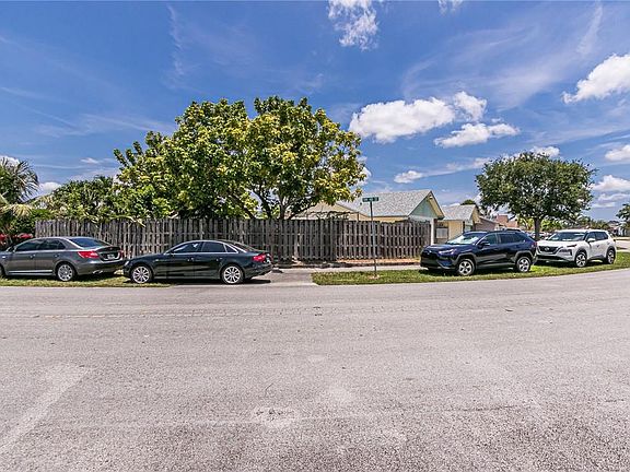 5th image of 4825 NW 91st Terrace