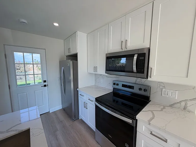 5165 Ewing St — Photo 7