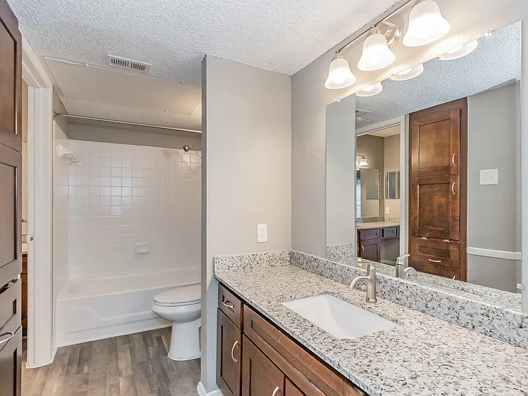 Station 121 at Town Center Apartments — Photo 62
