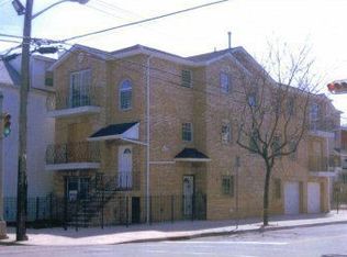 750 S 12th St, Newark, NJ 07103