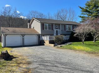 4 John Peter Dr, Acra, NY 12405