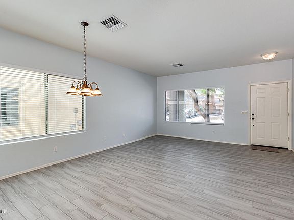 2nd image of 4724 W Saint Charles Ave