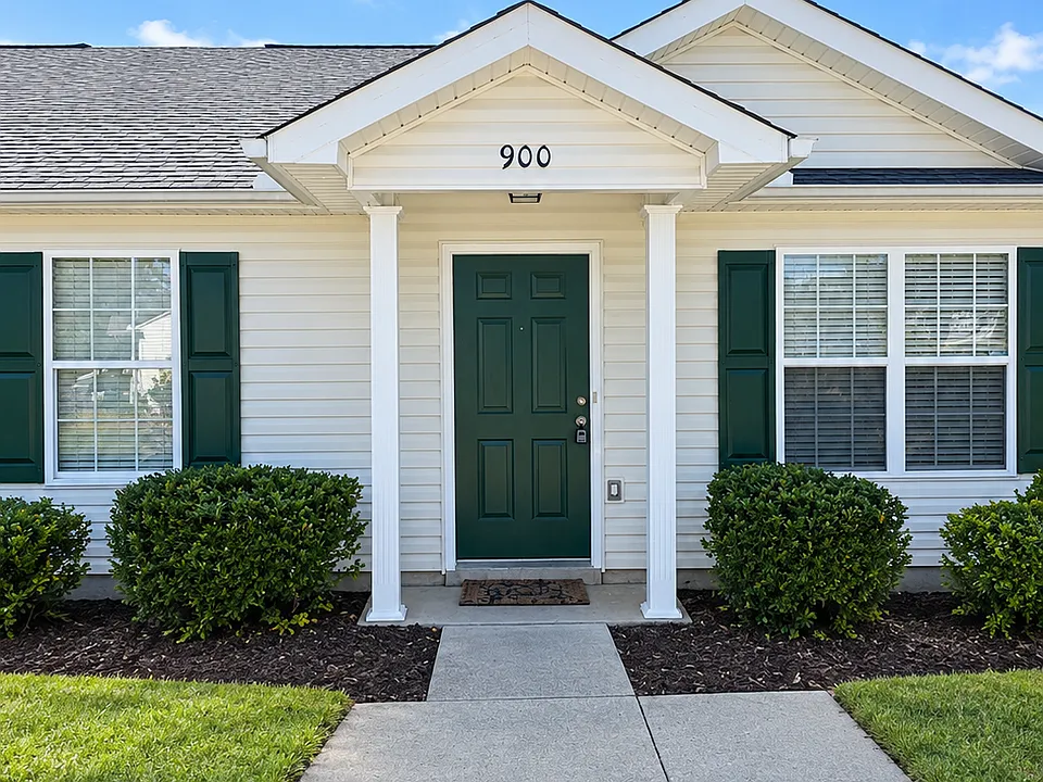 900 Cammaron Way