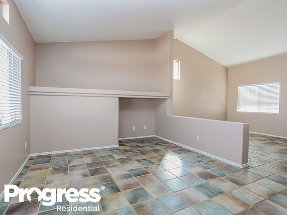 5th image of 1072 Las Palmas Entrada Ave