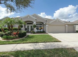 5645 Spectacular Bid Dr, Zephyrhills, FL 33544