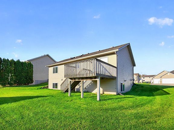 3rd image of 3830 Kenosha Dr NW