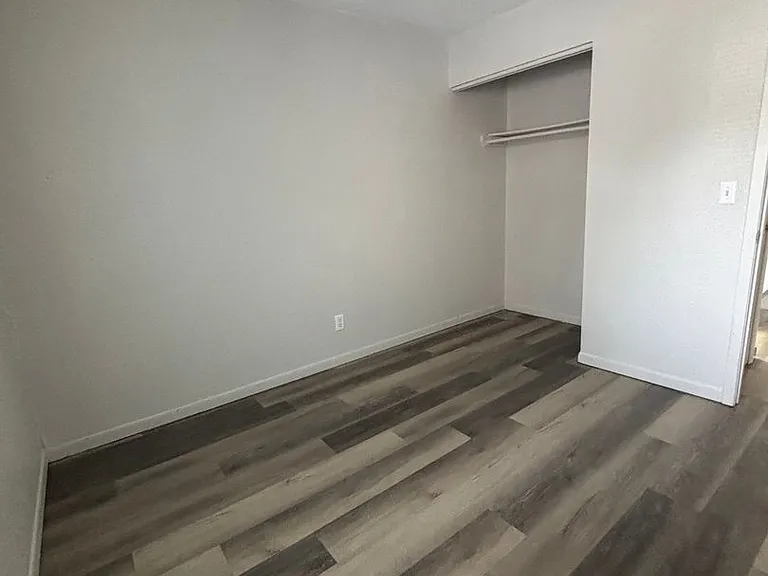 Cedar Crest Apartments — Photo 24