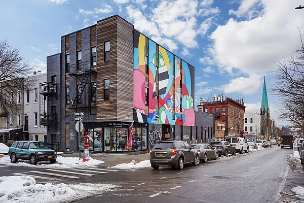 Rented by June | media 17