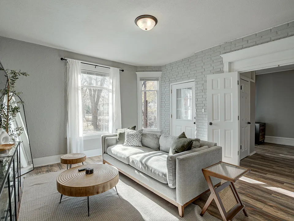 1505 Main St NE #1