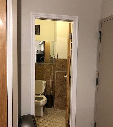 5th image of 531 W 48th St APT 4