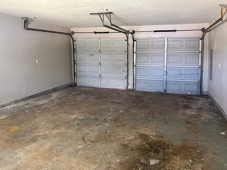 52083 Finley Rd — Photo 24