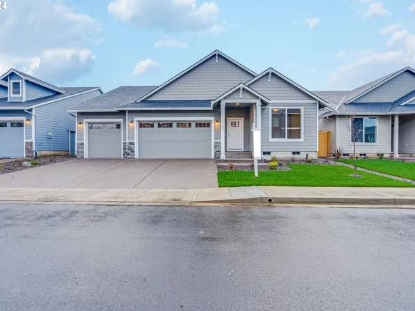 845 E Cleveland St, Carlton, OR 97111
