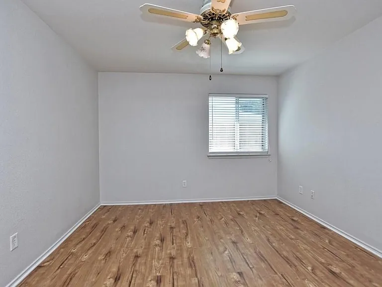 3319 Blue Ridge Dr — Photo 12