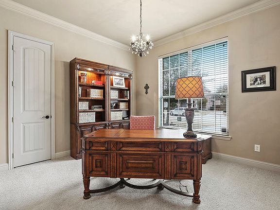 5th image of 7217 Oakbury Ln