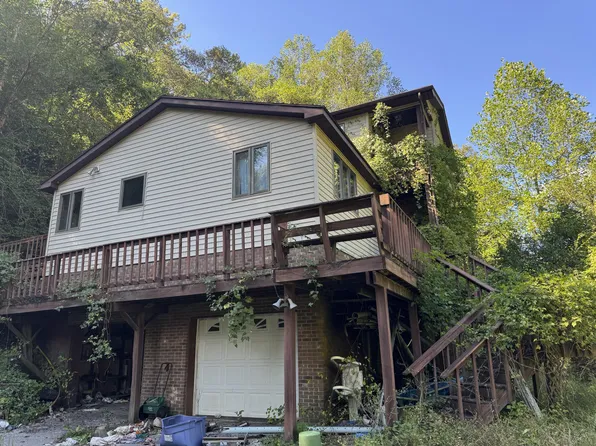 34 Toolmaker Rd, Charleston, WV 25314