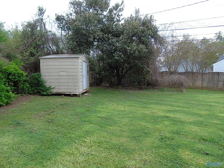 305 Thornton Ave SW — Photo 14