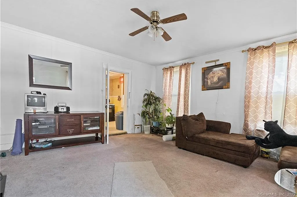 5 bed, 1.5 bath, $2,750 — Photo 1