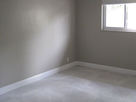 4th image of 1500 NE 50th Ct APT 1