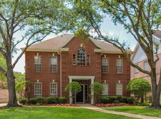 540 Chelsea St, Bellaire, TX 77401