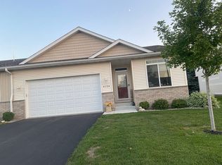 4126 Blakewood Dr, Shakopee, MN 55379