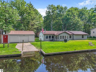 311 W Lake Dr, Cadillac, MI, 49601