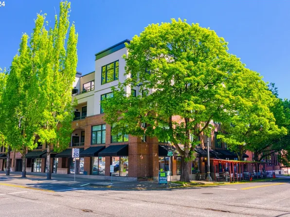 618 NW 12th Ave APT 307, Portland, OR 97209