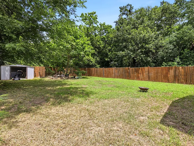 601 Kay St — Photo 23
