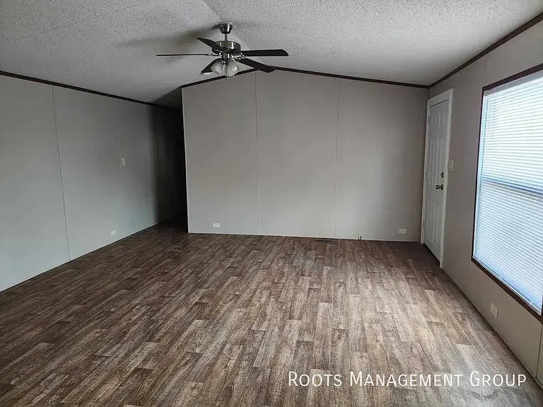 310 Scobey Ave #314 — Photo 4