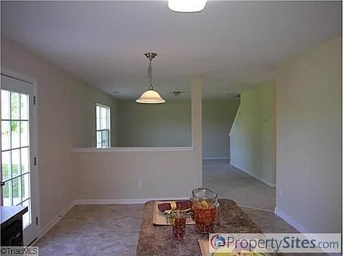 5th image of 311 Stoney Run Dr