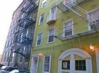 237 Bread St #5, Philadelphia, PA 19106