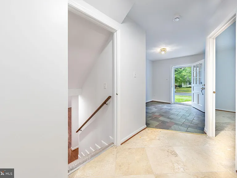 615 Smallwood Rd — Photo 16