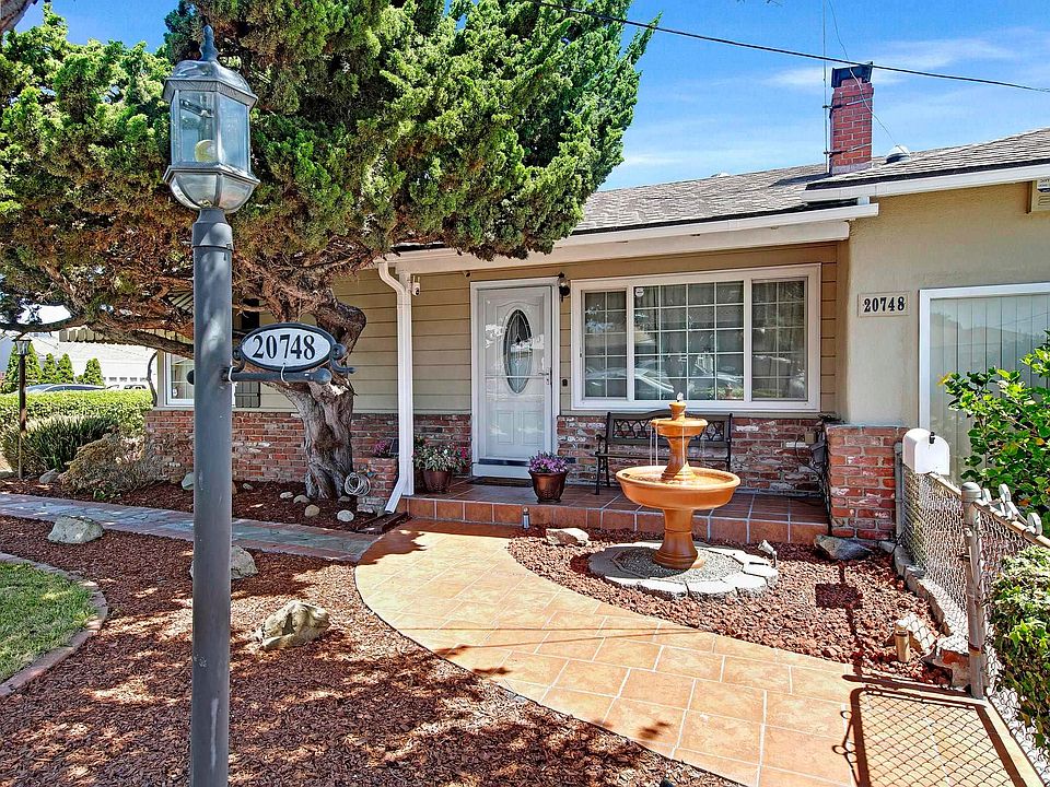 1st image of 20748 Hathaway Ave