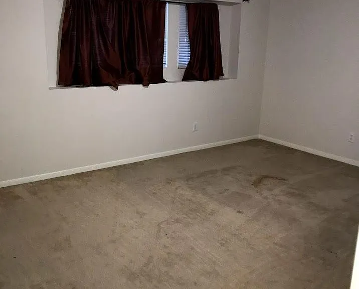 Master bed 2 - upstairs