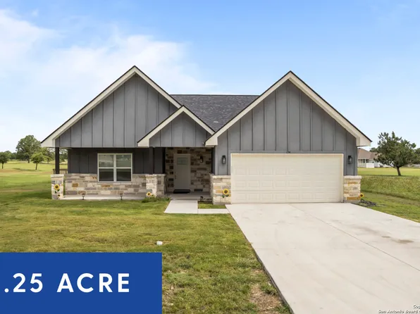 234 Tawny Oak, Bandera, TX 78003