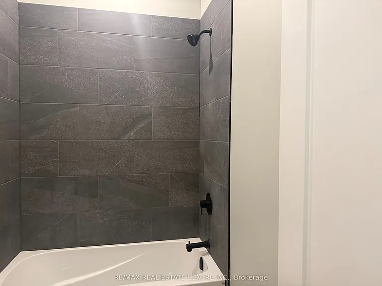 8 Main St S #4 — Photo 10