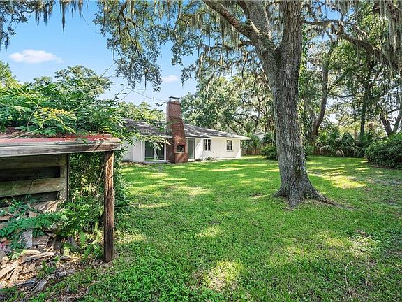 5th image of 104 Wesley Oak Dr