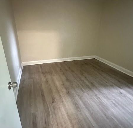 2nd image of 1098 Parkland Rd