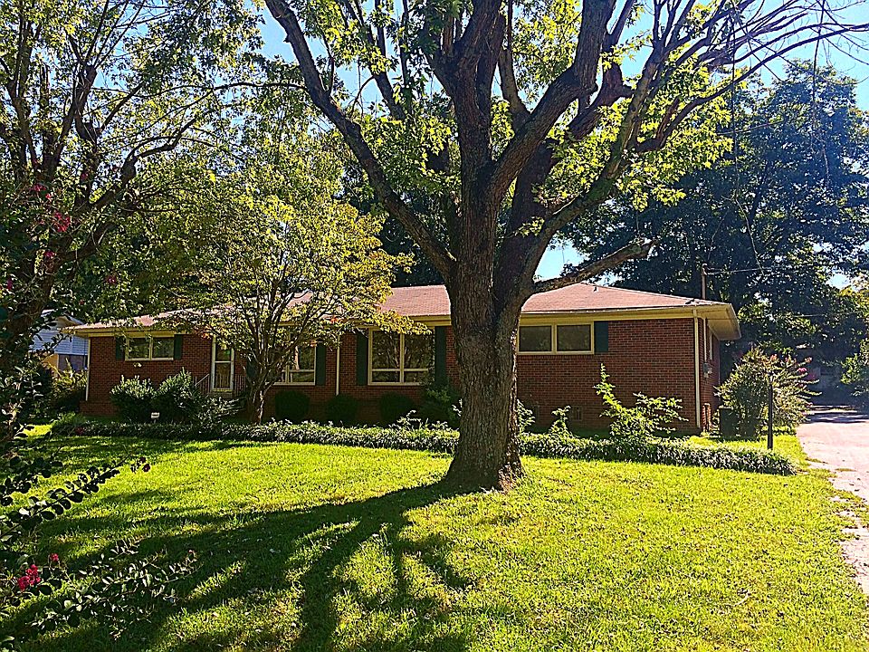 1st image of 209 S Linda Dr